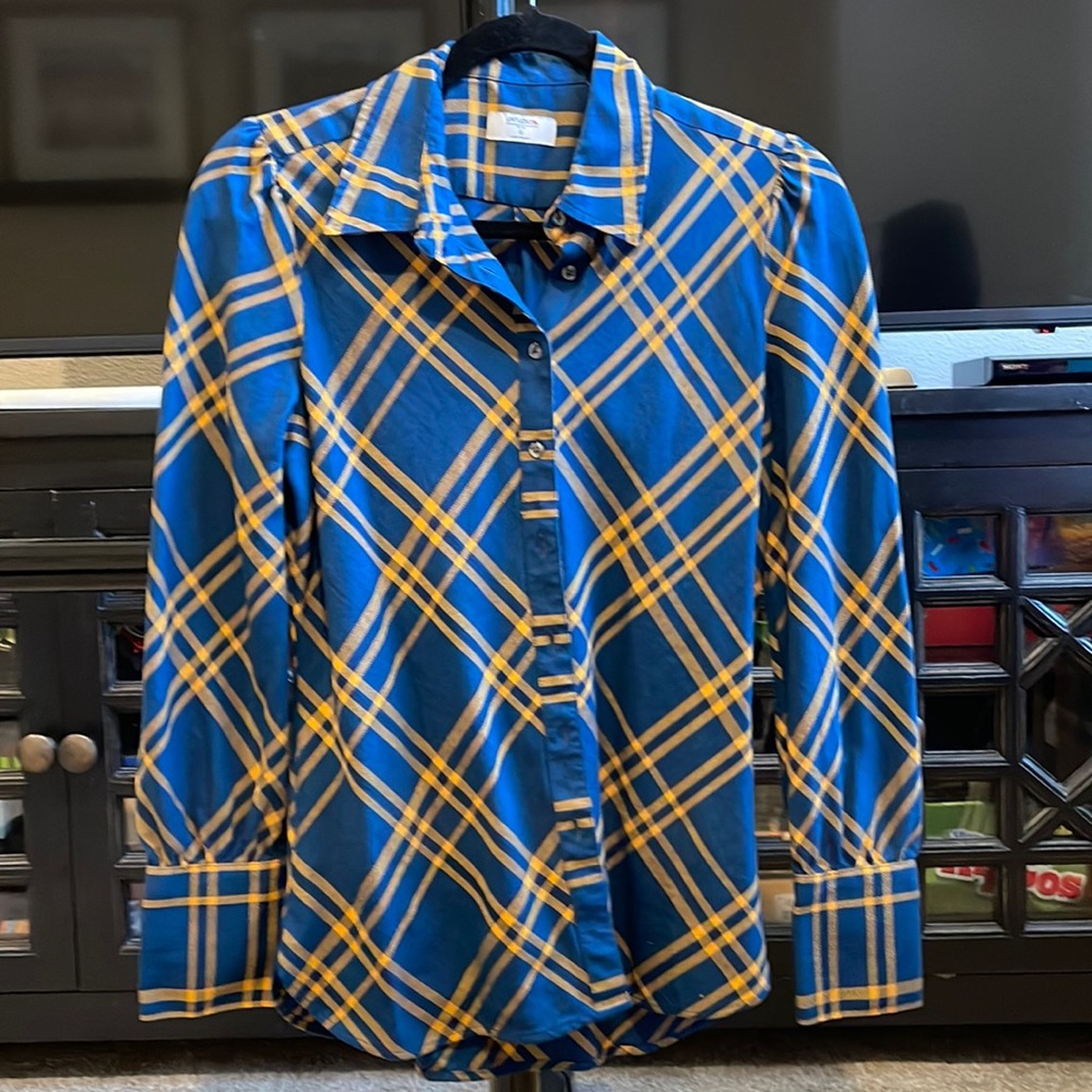 Untuckit women’s Carla blouse. Worn once!